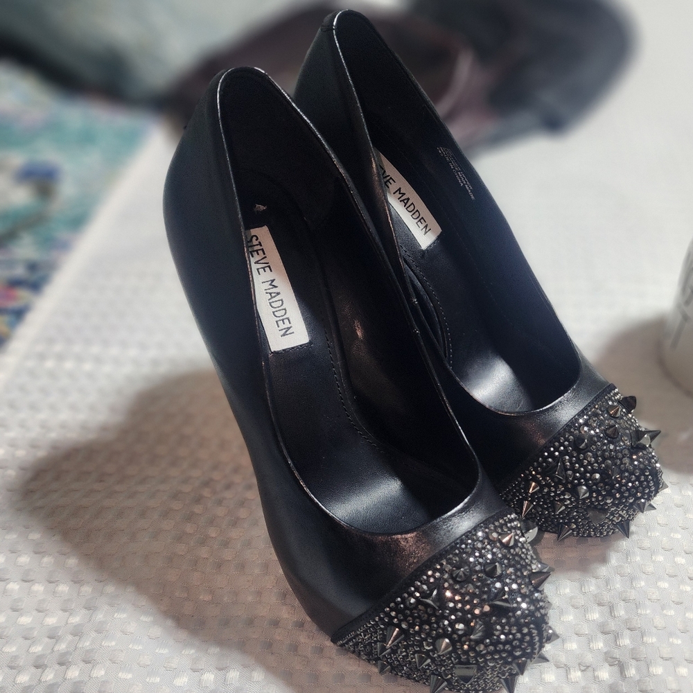 Steve Madden Black Spiked Heels